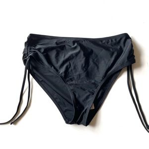 NWT Black bikini bottom size L